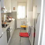 Lario Lägenhet Milano