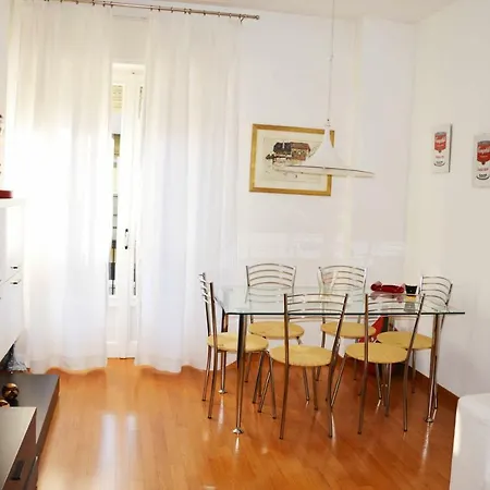 Lario Apartament *