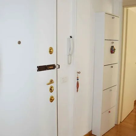 Lario Lägenhet Milano